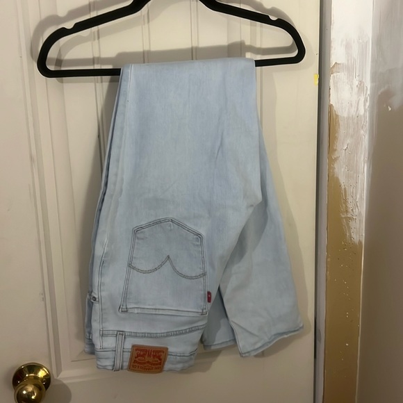 Levi’s 721 High Rise Skinny Jeans - Picture 2 of 5